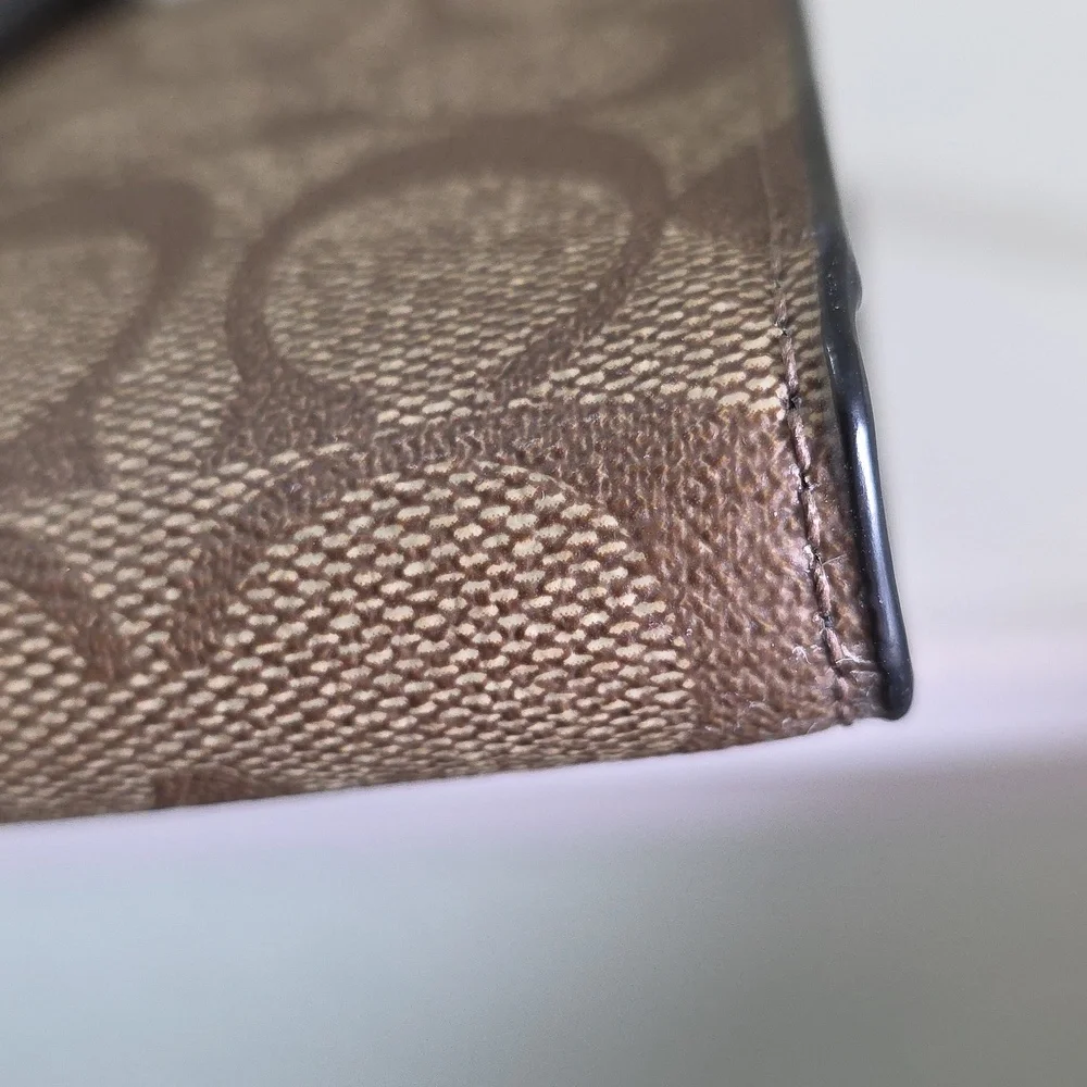 COACH C2874 Phone Wallet In Signature Canvas Gold/Walnut/Black NWOT - Picture 12 of 15